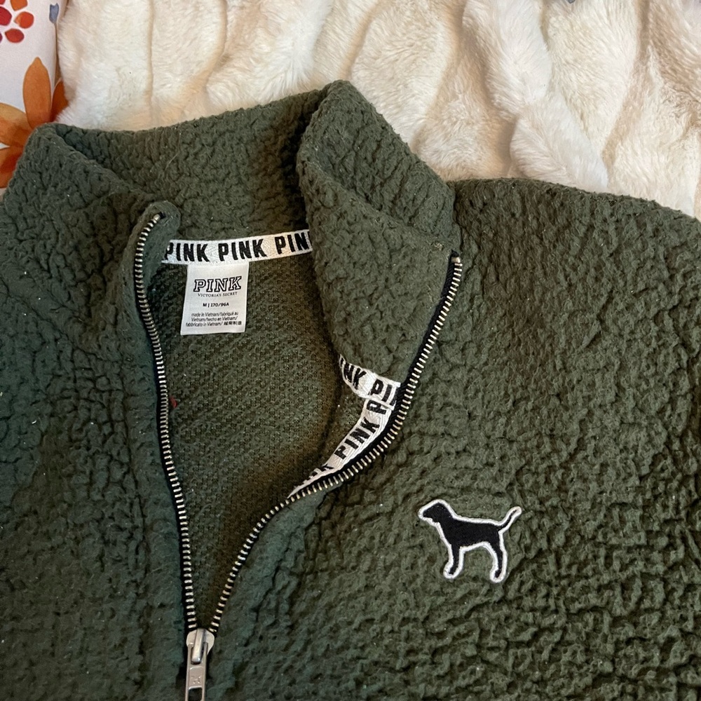 PINK Victoria’s Secret M Olive Green Fleece Sherpa Goblin Casual Preppy Pullover